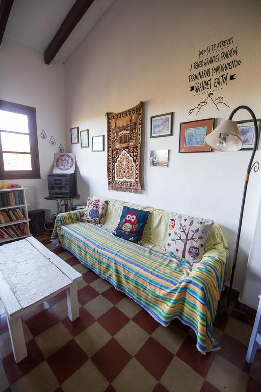 Hostel Aneley ตันตี ภายนอก รูปภาพ